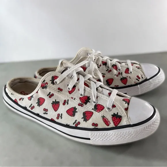 Converse All Star Strawberry Cherry Print Low Top Sneakers Women’s 8.5 - Picture 1 of 10